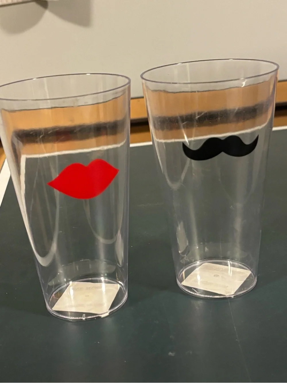 Set of 13 Clear Plastic Tumblers with Lip and Mustache Decals - Red & Black